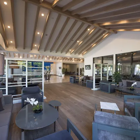 Akra Tui Blue Sensatori