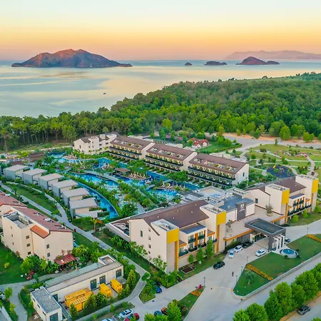 Akra Tui Blue Sensatori 5* Fethiye