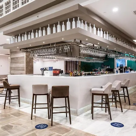Akra Tui Blue Sensatori 5* 페티예