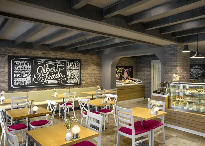 Akra Tui Blue Sensatori 호텔